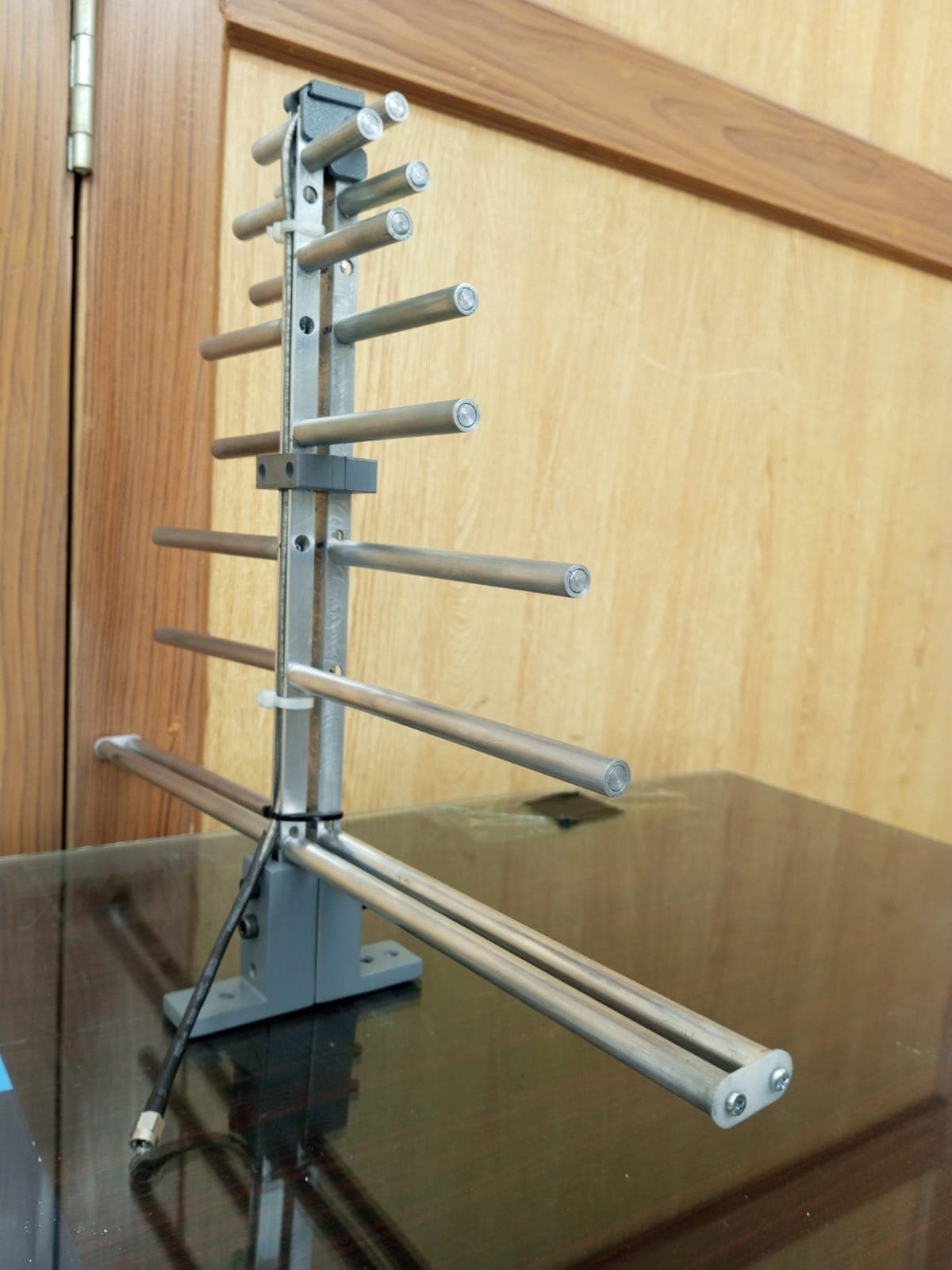 Log Periodic Dipole Array Antenna_01.png